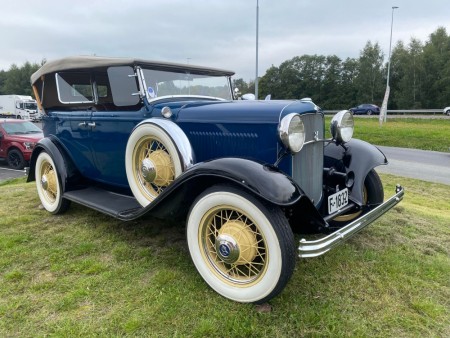 1932 Ford V8 Phaeton Deluxe
